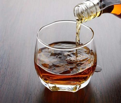 理性飲酒防中毒 解酒良方助你輕松應對，兼談通信與自動控制技術的應用